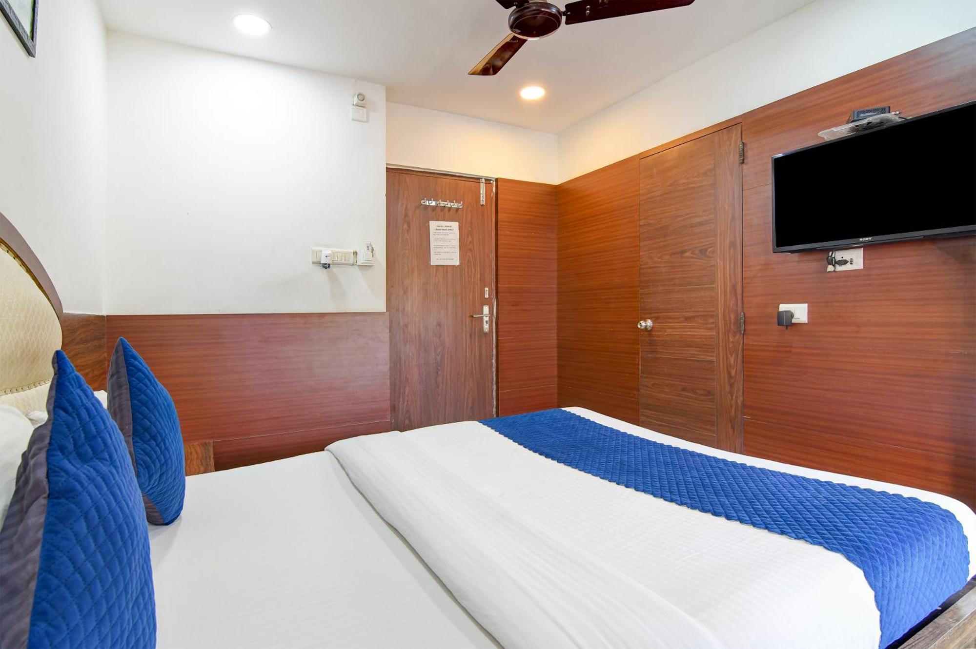 Hotel Q Inn Calcutta Eksteriør billede