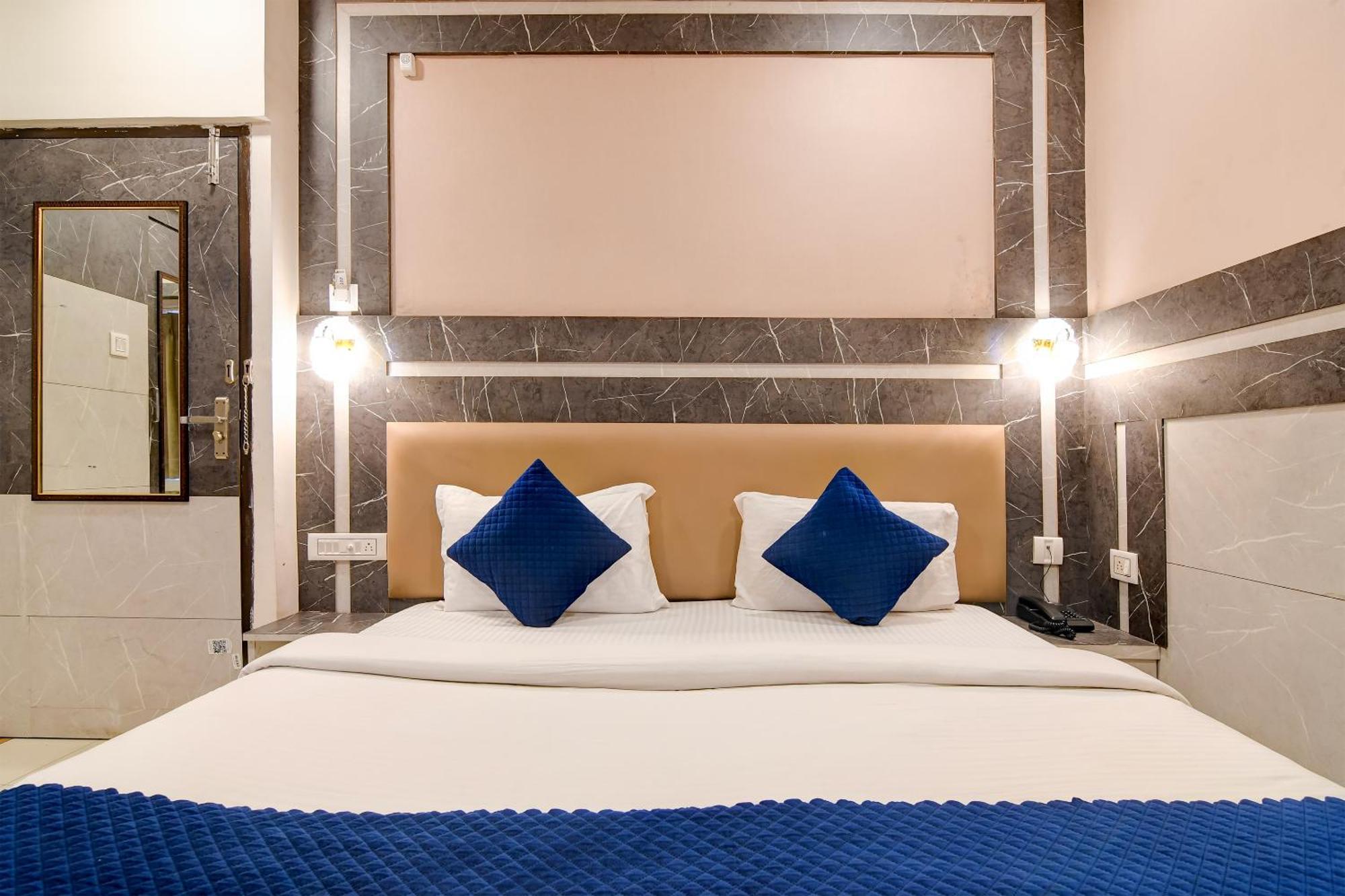 Hotel Q Inn Calcutta Eksteriør billede