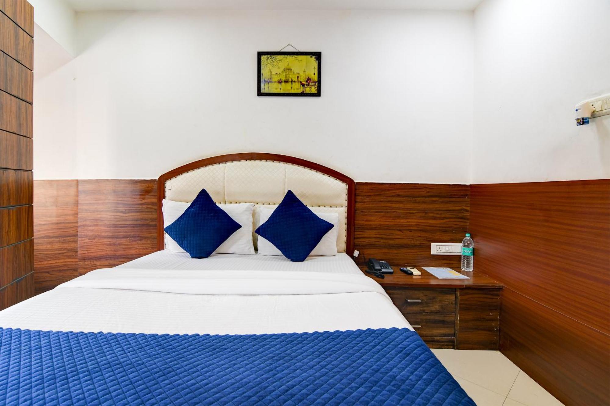 Hotel Q Inn Calcutta Eksteriør billede