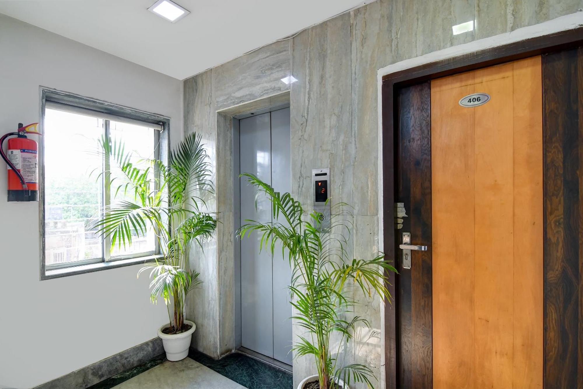 Hotel Q Inn Calcutta Eksteriør billede