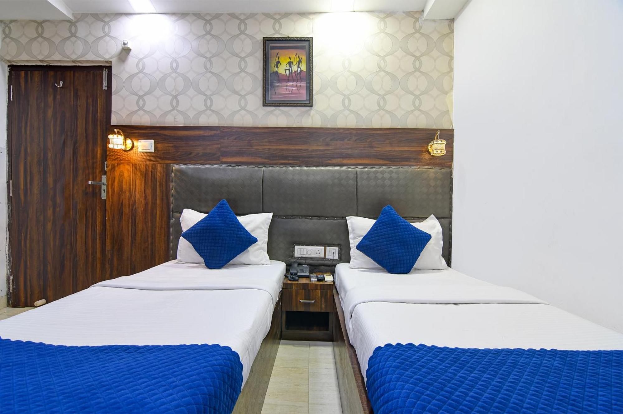 Hotel Q Inn Calcutta Eksteriør billede